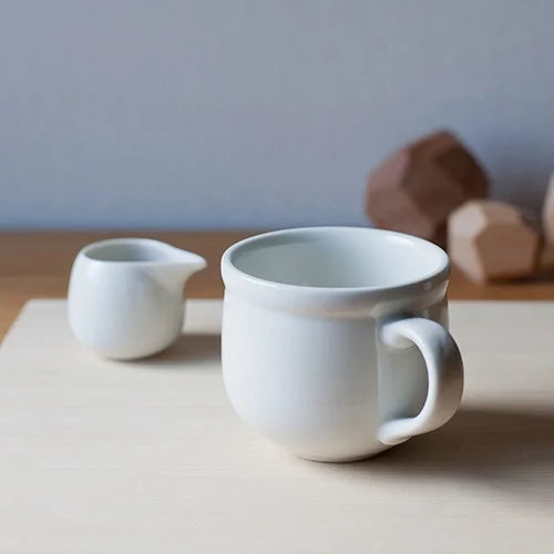 テッシュ アンテーク 汁次 tish antique milk pitcher white