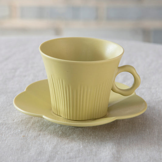 KUKKA Flower shape cup & saucer