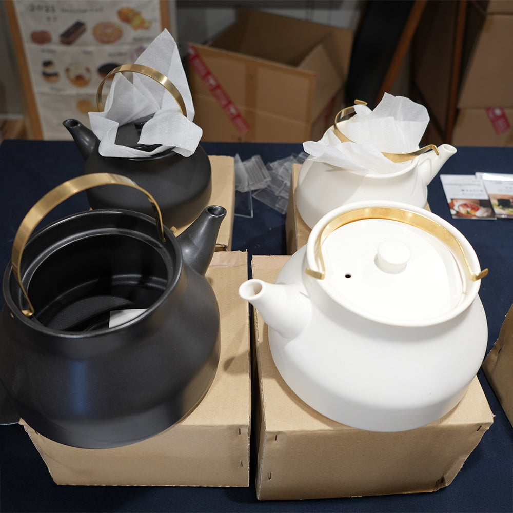 Kamoshika Ceramic Kettle