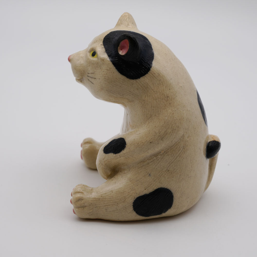 【ま工房　牧田亮】　招き猫 座布団付き｜Makobo Studio Makoto Makita – Lucky Cat Figurine with Cushion｜Ma工房 牧田亮 陶瓷招財貓 附坐墊